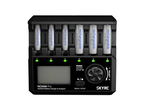 SkyRC lader SkyRC NC2500 Pro AA / AAA