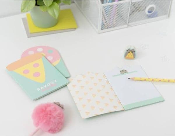 Pusheen – matälskare skrivset |