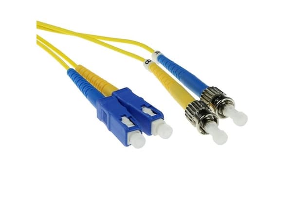 Fiberpatchkabel 2,00 m OS2 duplex 9/125 med SC och ST