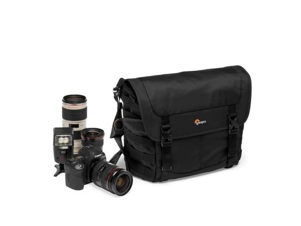 Lowepro MG 160 AW II, Laptop-veske, Rom til Notebook, Sort