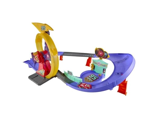 Pixar Cars McQueen Day Playset