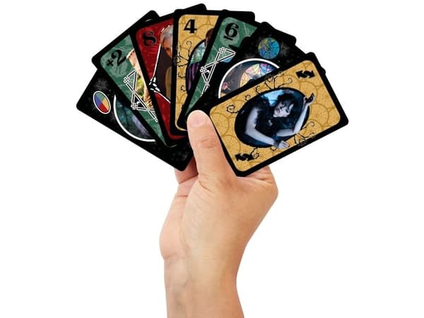 Mattel UNO cortos WEDNESDAY (JHB18)