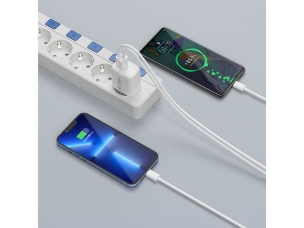 Tech-Protect NCA20 PD 20W QC3.0 vegglader USB-A / USB-C - Hvit