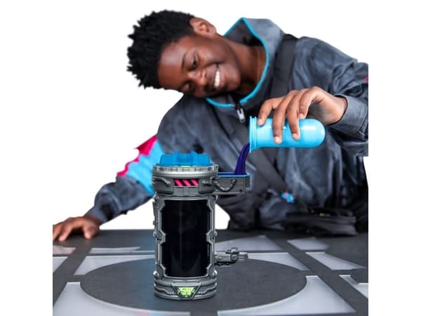 MR. BEAST LAB Mutator Action Figs -Stealth Panther