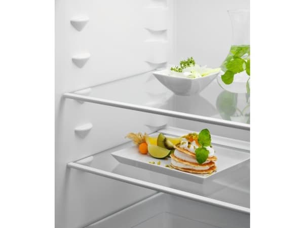 Electrolux KRB2AE88S, 142 l, SN-T, 36 dB, E, Hvit