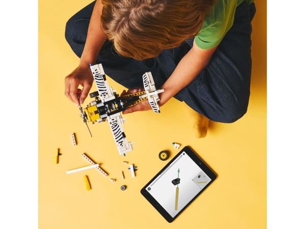 LEGO Technic 42198 Bushflygplan