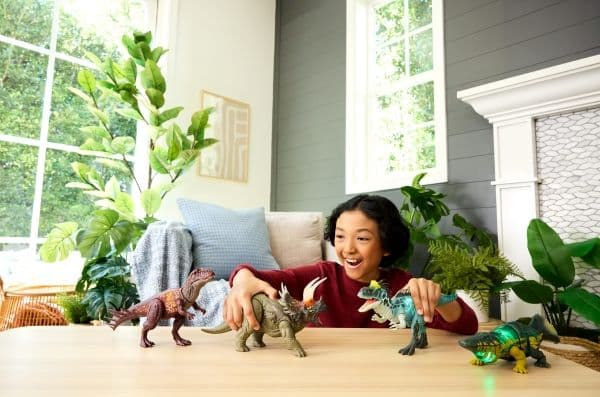 JURASSIC WORLD triceratops, modell JKL81