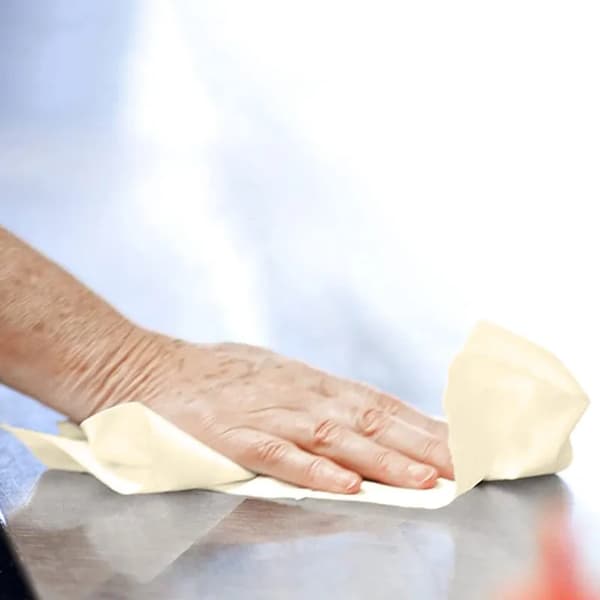 Torkpapper Tork M2 Basic mittmatad gul 1-lagers - (6 rullar per kartong)