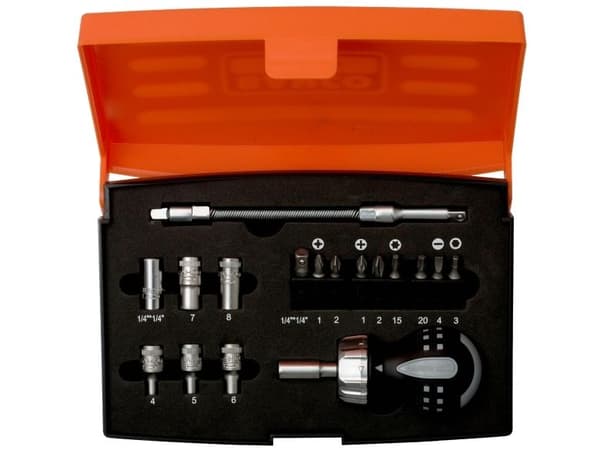 Bahco stubby bitsholder 1/4" med bits PH,PZ,TX,SL,HEX + holder 4–8 mm, 18 deler