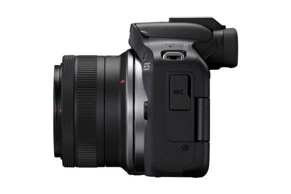 Canon EOS R50 systemkamera + 18-45 mm objektiv