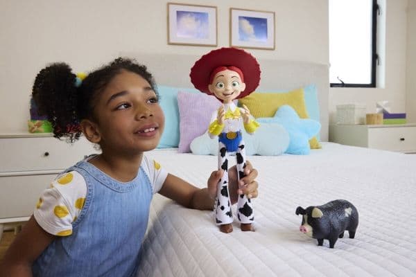 Pixar Toy Story 5 30cm Feature Talking Jessie ENG