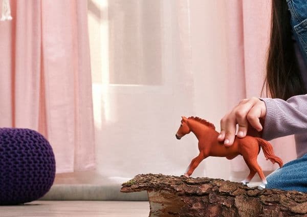 Schleich English Thoroughbred Stallion