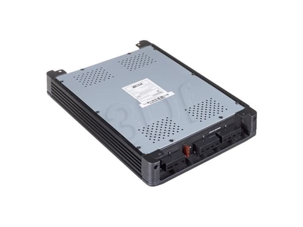 Alpine BBX F1200, 4 kanavaa, 95 dB