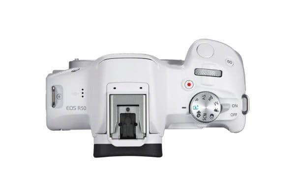 Canon EOS R50 systemkamera, vit + 18-45 mm objektiv
