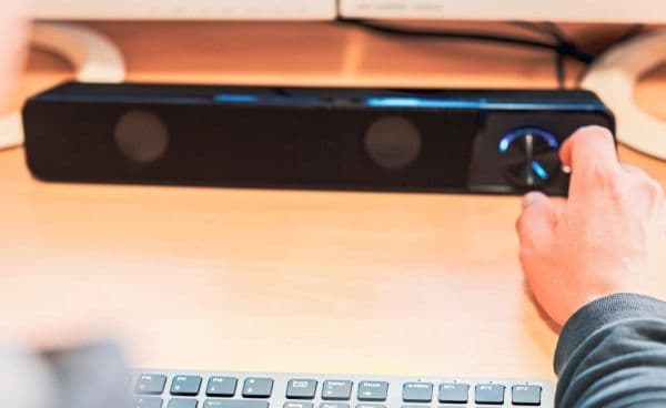 Steelseries BRIO Stereo Soundbar, musta