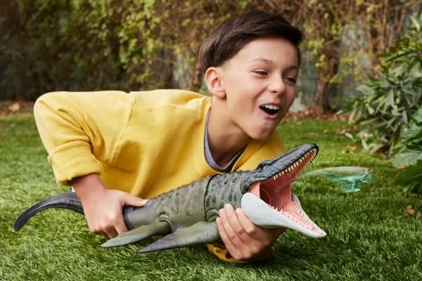Jurassic World Rebirth Bite & Blast Mosasaurus