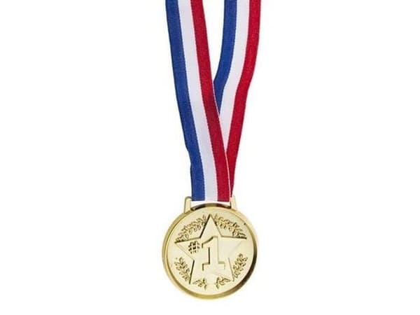 Kultamitali tähdellä