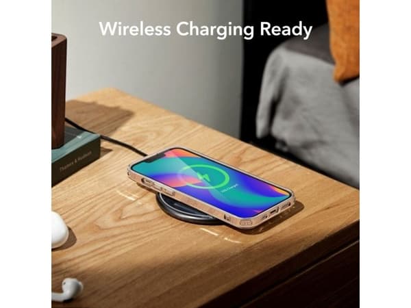 ESR Project Zero iPhone 14 Plus-skal - genomskinligt
