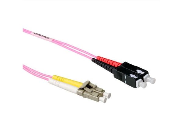 ACT 30 m LSZH multimode fiberpatchkabel duplex med LC- och SC-kontakter OM4