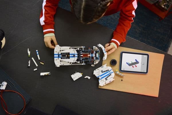 LEGO Technic 42234 Dodge Viper GTS-R ‑urheiluauto