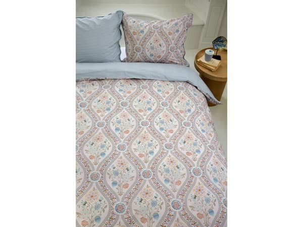 Prydnadsbukett Vit 140x220