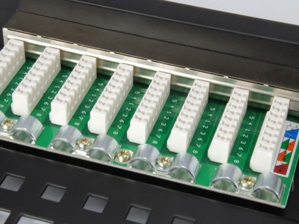 Equip 327425, RJ-45, Cat5e, Sort, Rackmontering, 1U, RoHS