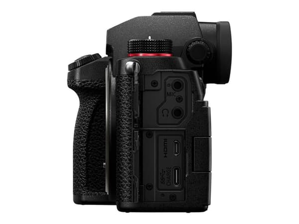 Panasonic Lumix S5 + 20-60mm