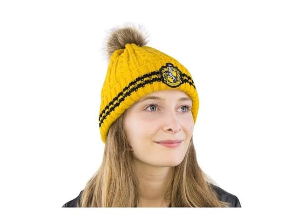 Hufflepuff hue med kvast