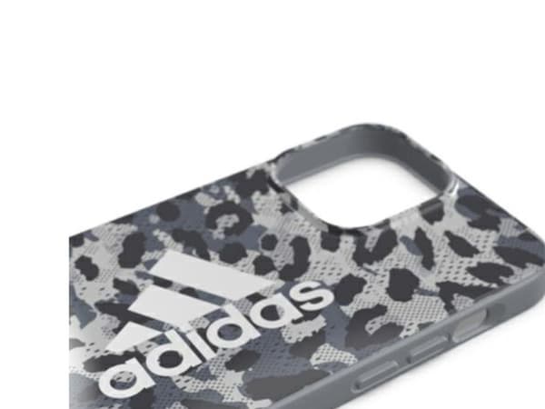 Adidas OR SnapCase leopardikuori iPhone 13 Pro / iPhone 13 - vihreä