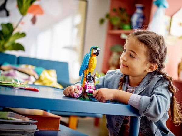 LEGO Creator 31136 Exotisk papegoja