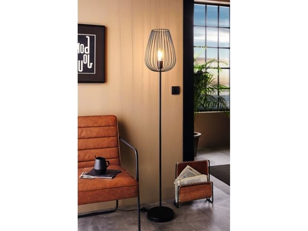 EGLO NEWTOWN gulvlampe i sort