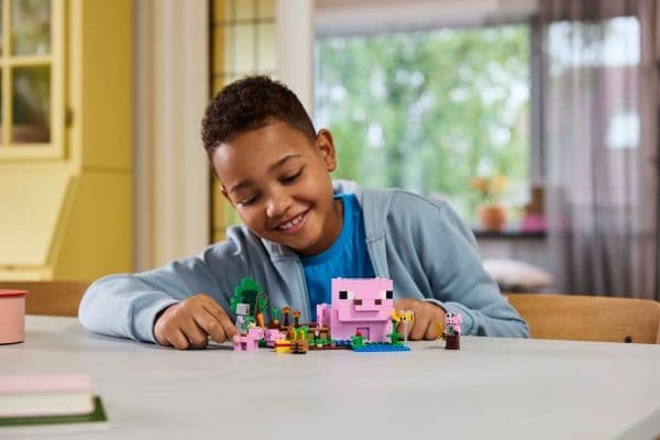 LEGO Minecraft 21268 smågrishus