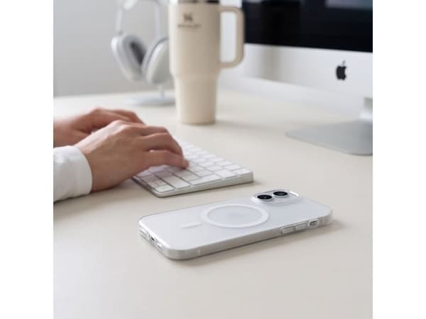 Tech-Protect MagZero MagSafe Case for iPhone 17 - Matte White