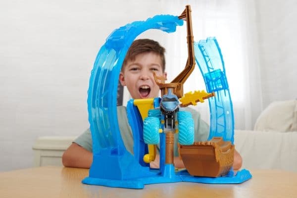 Monster Jam 1:64 Loop of Doom Stunt Playset