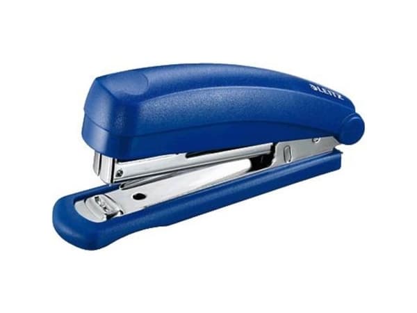 Stiftemaskin Leitz 5517 NeXXt, 10 ark blå