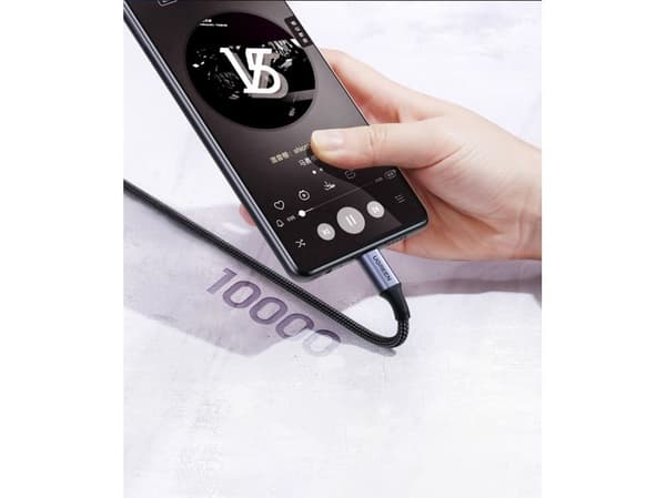 Ugreen US334 100W 2 m USB-C til USB-C vinklet kabel (svart)