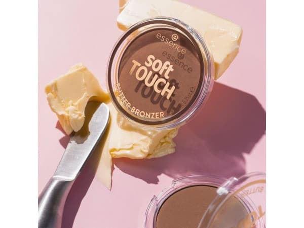 Essence Soft Touch 10 Whipped Buttercup Butter Bronzer