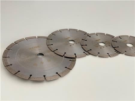 Diamantskive Ø230x22,2 universal ST10 10mm segment