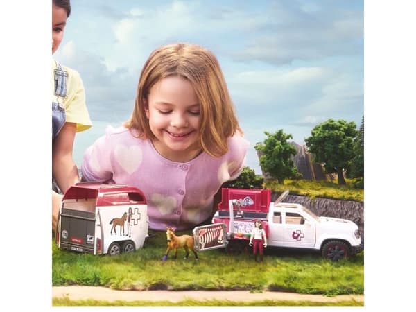 Schleich Mobile Vet with Trailer