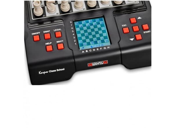 Millenium skollåda i schack (Karpowa) M805 datorschack