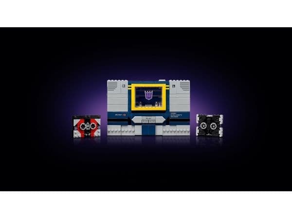 LEGO Icons 10358 Transformers: Soundwave