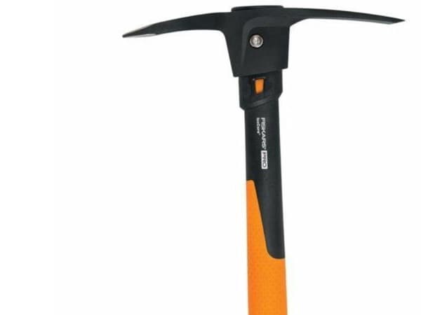 FISKARS PICK MED SPOINT S 0,68KG ISOCORE