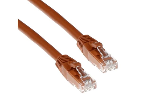 Brun 3 m U/UTP CAT6A patchkabel snagless med RJ45