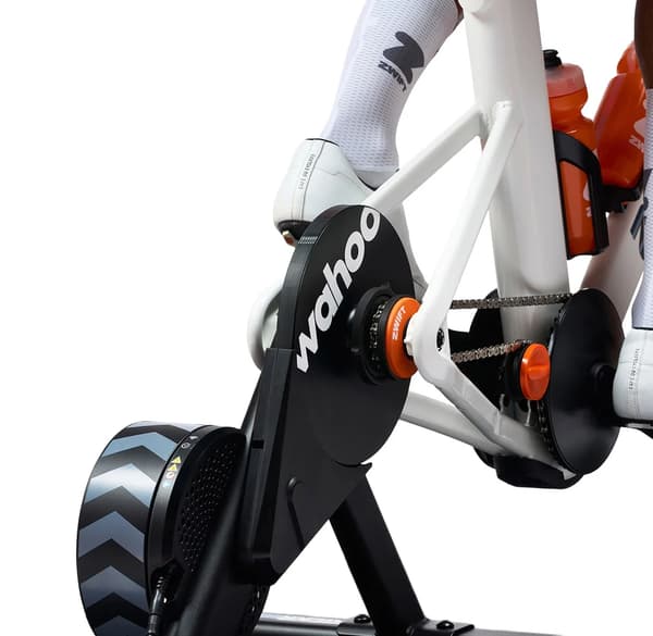 Wahoo KICKR CORE 2 Hemmatränare - Zwift Cog and Click