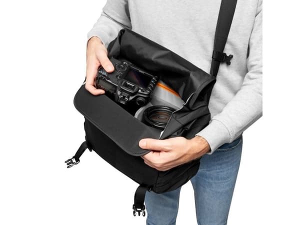 Lowepro MG 160 AW II, Laptop-veske, Rom til Notebook, Sort