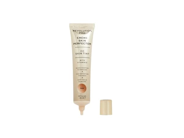 Revolution Pro Perfecting Skin Tint Vitamin E CC-krem Tan 26 ml
