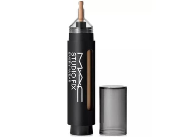 MAC Studio Fix Every-Wear Corrective flytende concealer NC25 12 ml