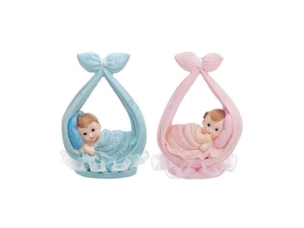 Baby i klädd figur flicka