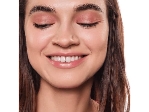 Essence Creme Eyeshadow 01 Rose 5g