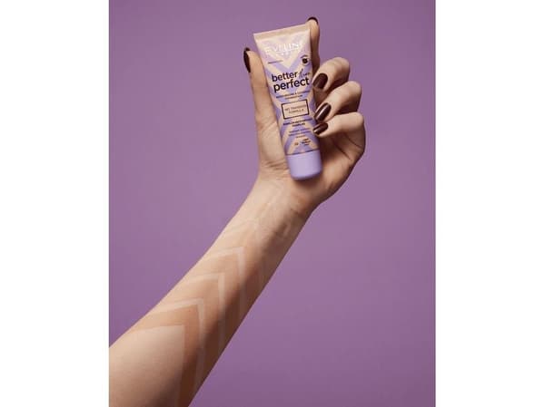 Better Than Perfect Hydrating and Coverage Foundation 02